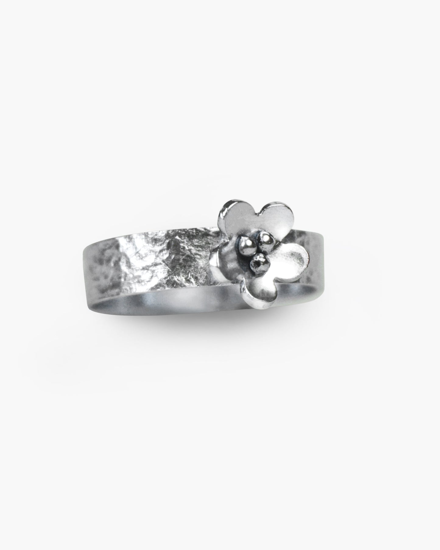 Medium Flower Band Ring